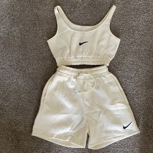 Nike 2 piece set - never worn